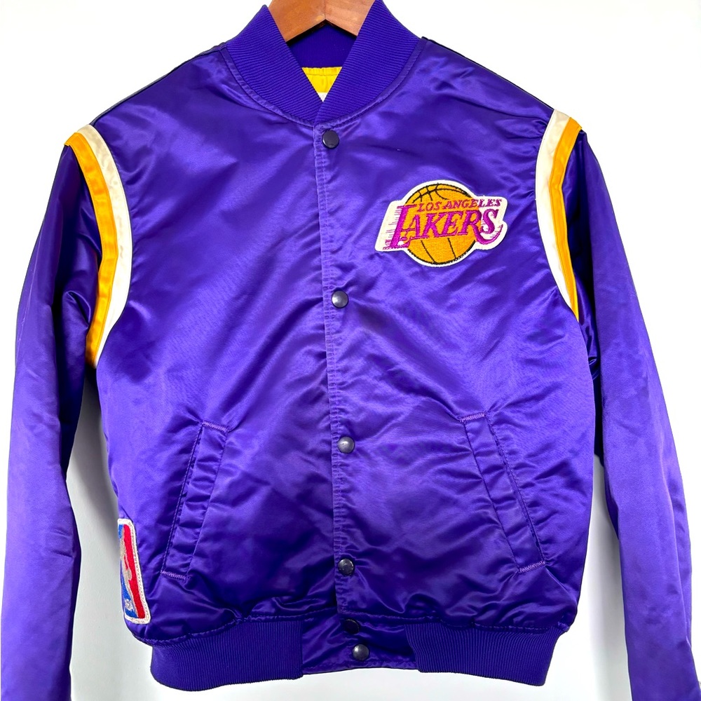 Vintage Large Youth Starter Lakers Jacket. Great condition.